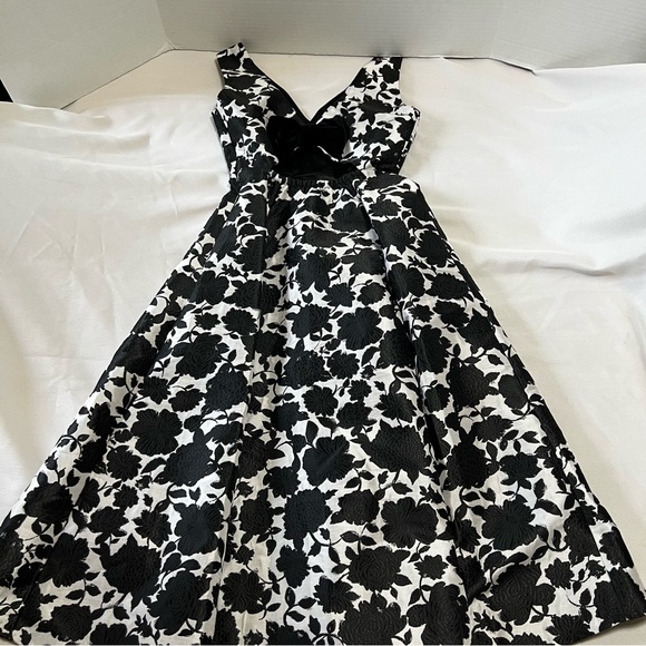 New Kate Spade Floral Soirée Dress- Black and White - Size OO - Picture 6 of 14